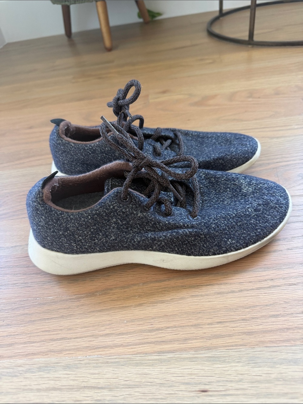Allbirds Wool Runners Sneakers – Women’s 
Size 8